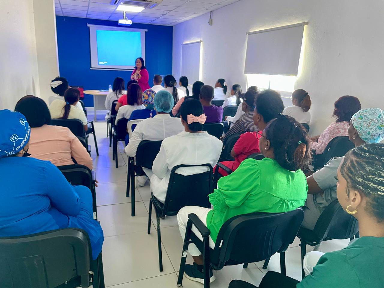 En este momento estás viendo Hospital Municipal Barsequillo refuerza la bioseguridad con capacitación para su personal