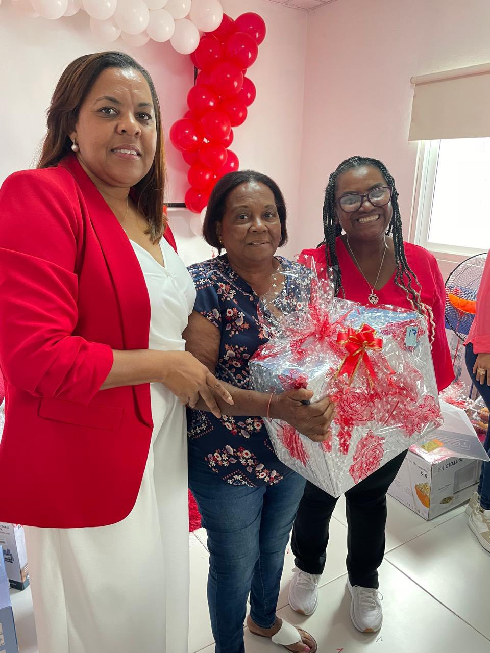En este momento estás viendo Hospital Municipal Barsequillo celebra a las madres en su día